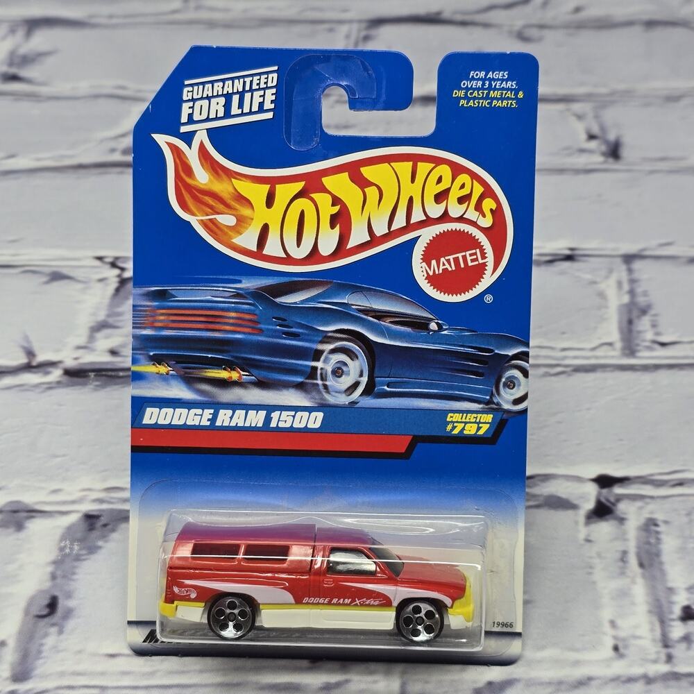 HOT WHEELS 1998 BLUE CARD SERIES DODGE RAM 1500 #797